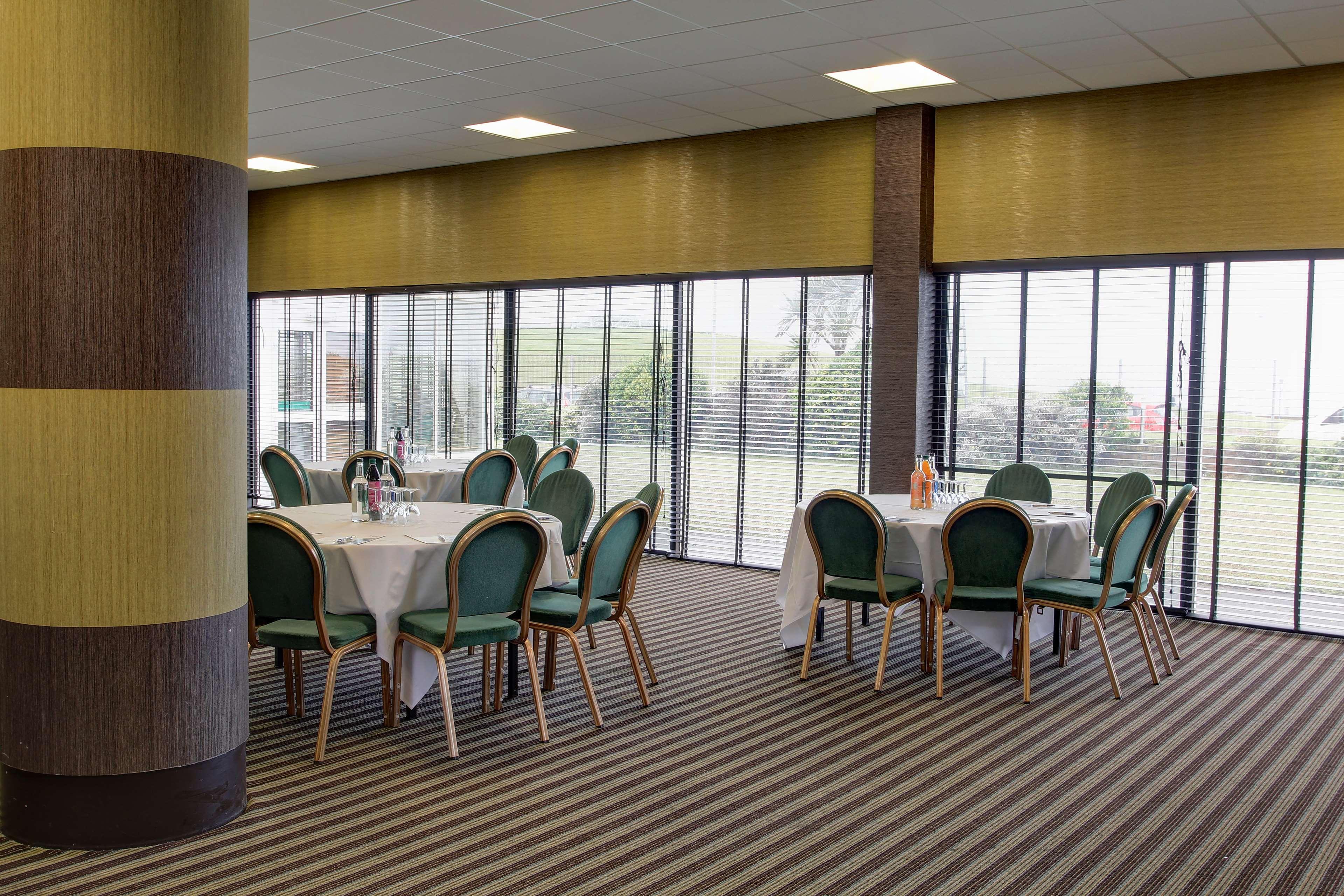 Hotel Western Aberavon 3*